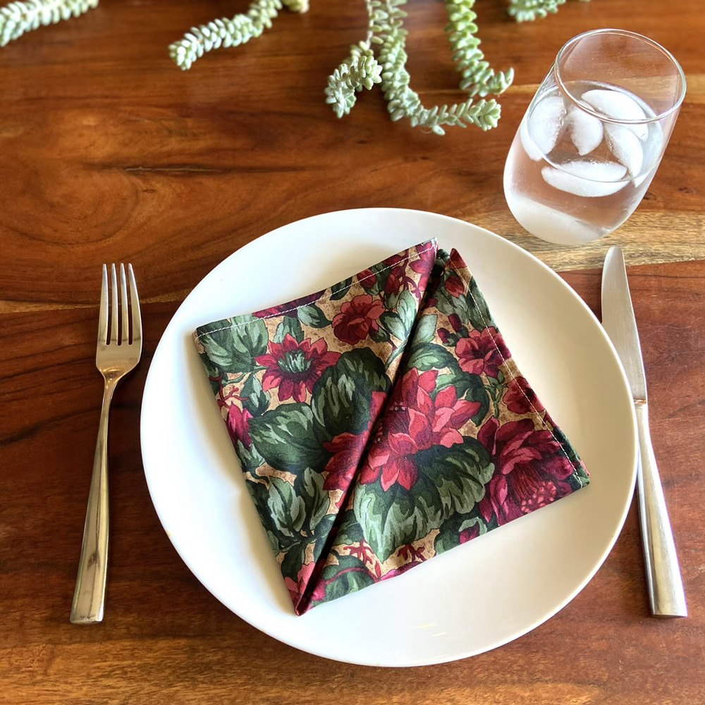 Rose Bush Vintage Cloth Dinner Napkin - 13in square